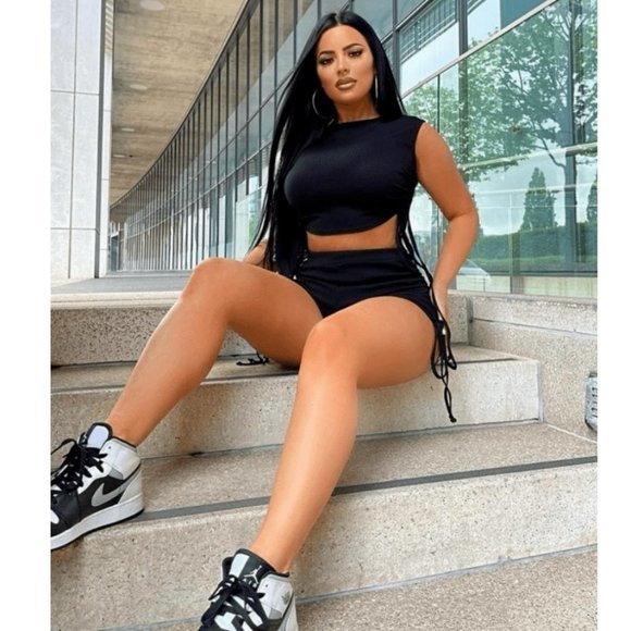 Black Sleeveless Ruched Crop Top and High Waist Shorts Two Piece Set - Picture 4 of 11